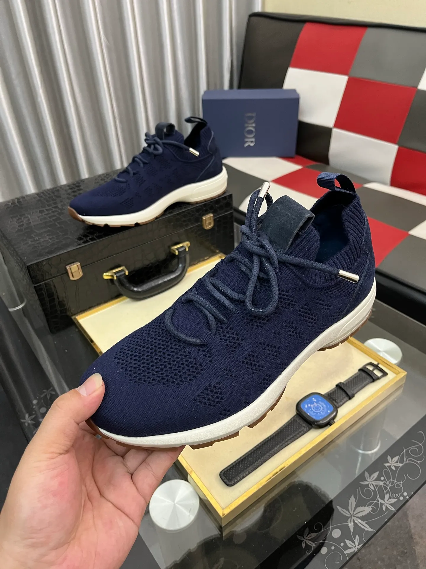 Men's shoes 💰: 400⌚️⌚️2025 new Dior fly-knit breathable casual men's shoes are on the market, original order, impeccable, the upper is made of imported fly-knit, and the original outsole is made one to one quarter. It is super comfortable on the feet. It is a must-buy pair of shoes. Available in sizes 38-446️⃣